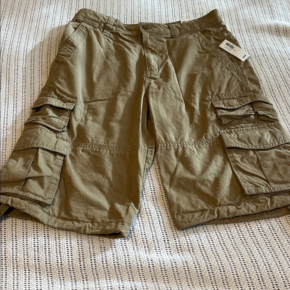 Old Navy Men's Khaki Shorts